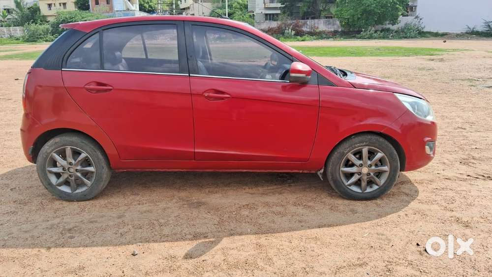 Tata Bolt Revotron Xt, 2017, Petrol