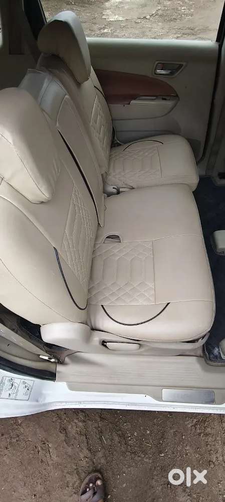 2016 Maruti Ertiga Vxi Cng Edition Full Body Colour,new Seat Cover