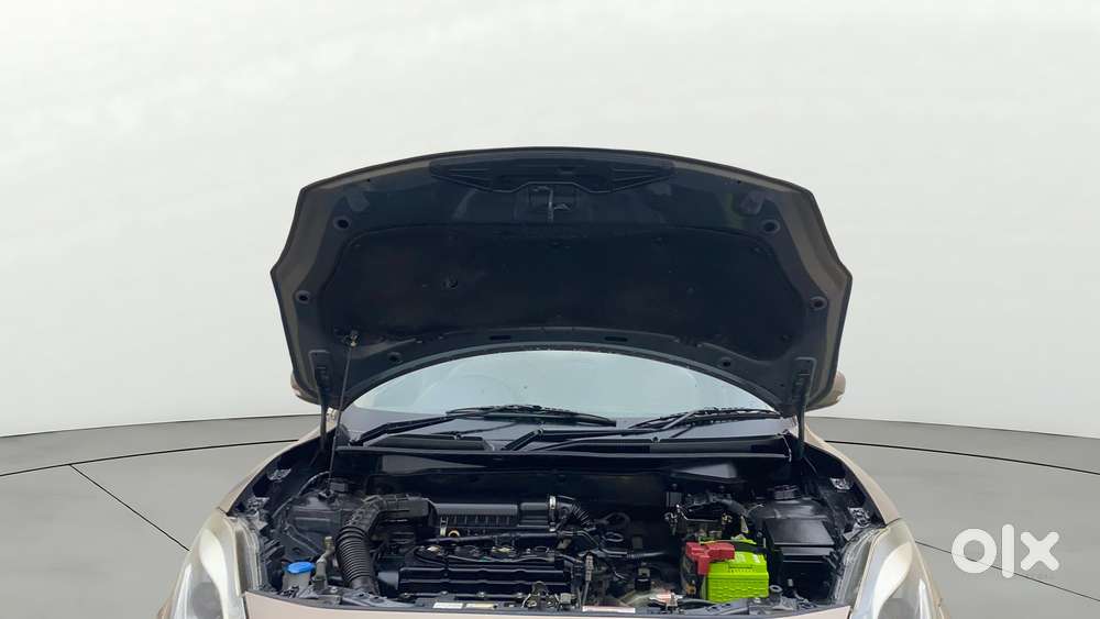 Maruti Suzuki Swift Dzire Zxi + Amt, 2018, Petrol