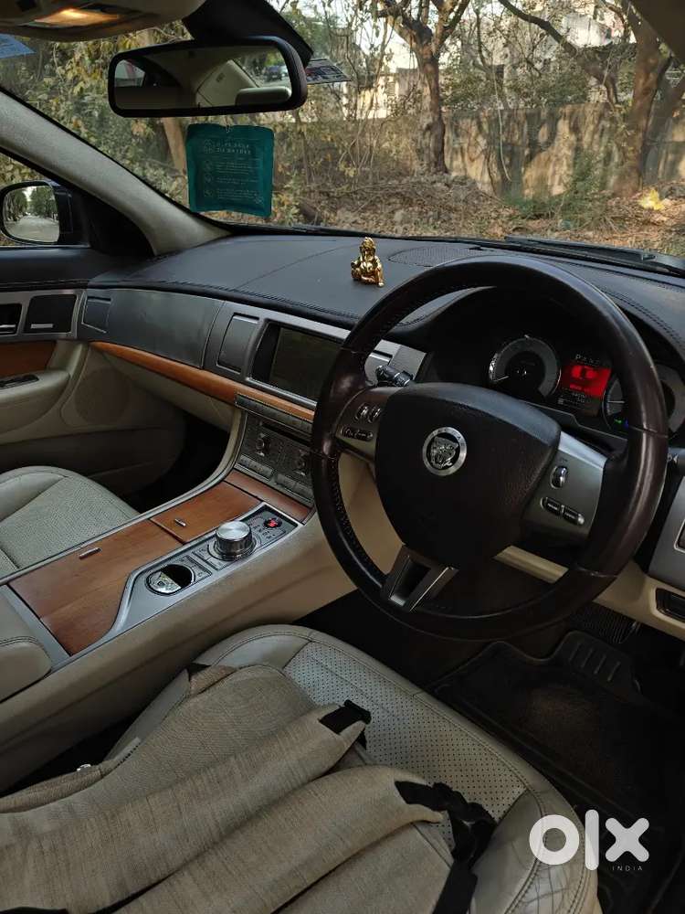 Jaguar Xf 5.0 Litre V8 India's First Xf To Be Imported From Uk!