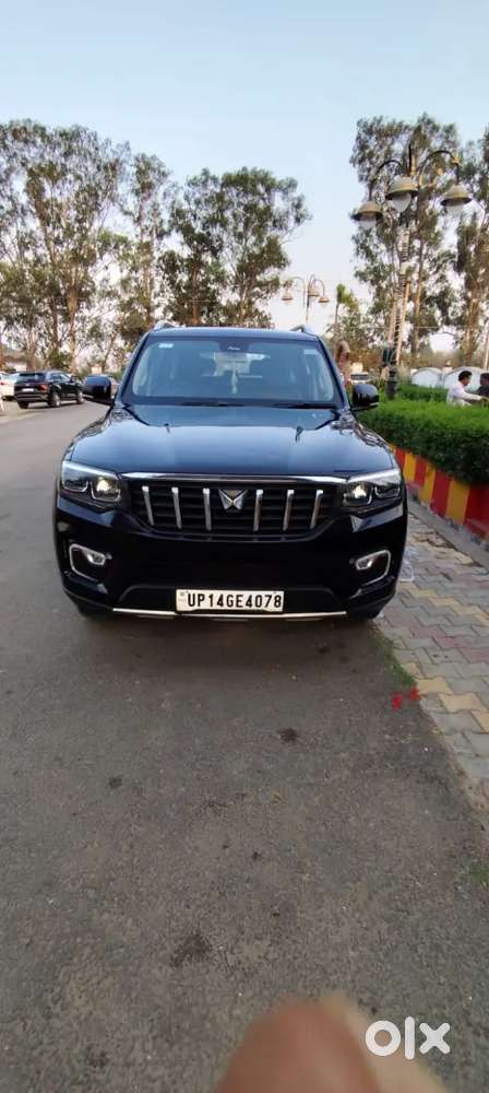 Scorpio Nz8 Select Sunroof