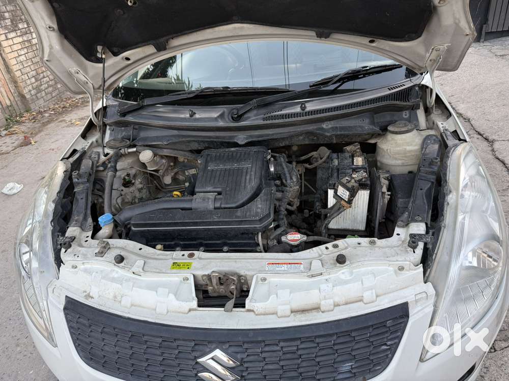 Maruti Suzuki Swift Vxi Abs Bsiv, 2014, Petrol
