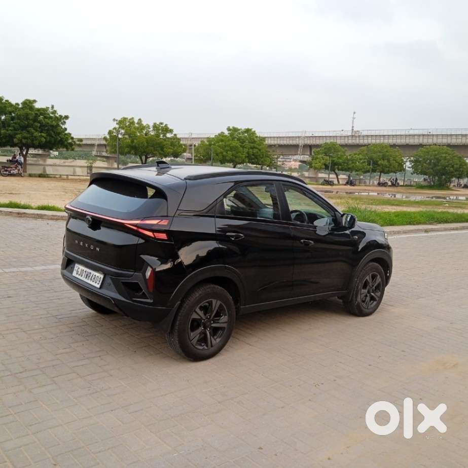 Tata Nexon Fearless Plus (ps) 1.2 Petrol Dca (adas) Red Dark Edition..