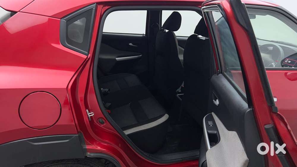Nissan Magnite 1.0 Xv Turbo Cvt, 2022, Petrol