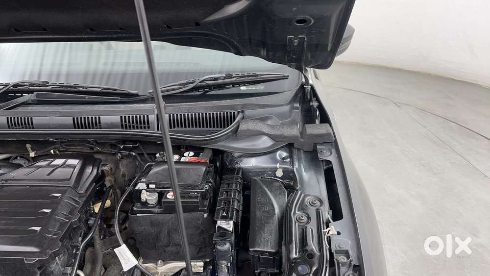 Skoda Slavia Active 1.0l Tsi Mt, 2022, Petrol