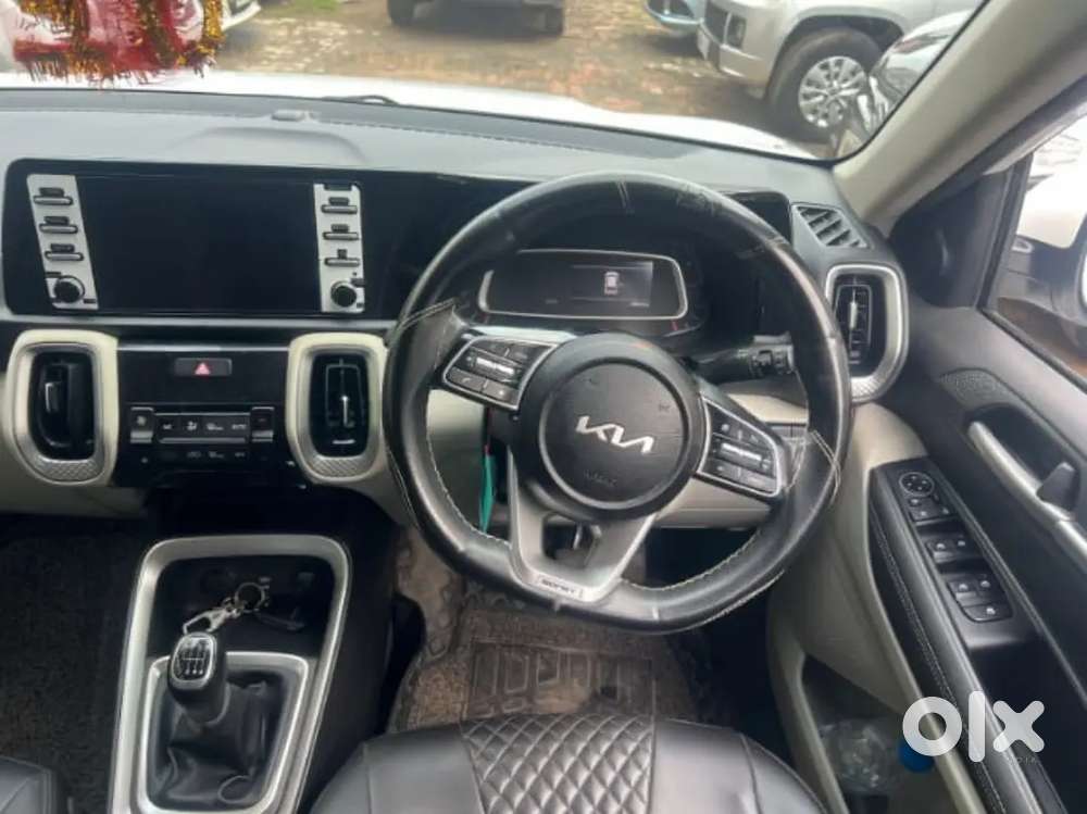 As A New Showroom Condition. All Pepar R Available.