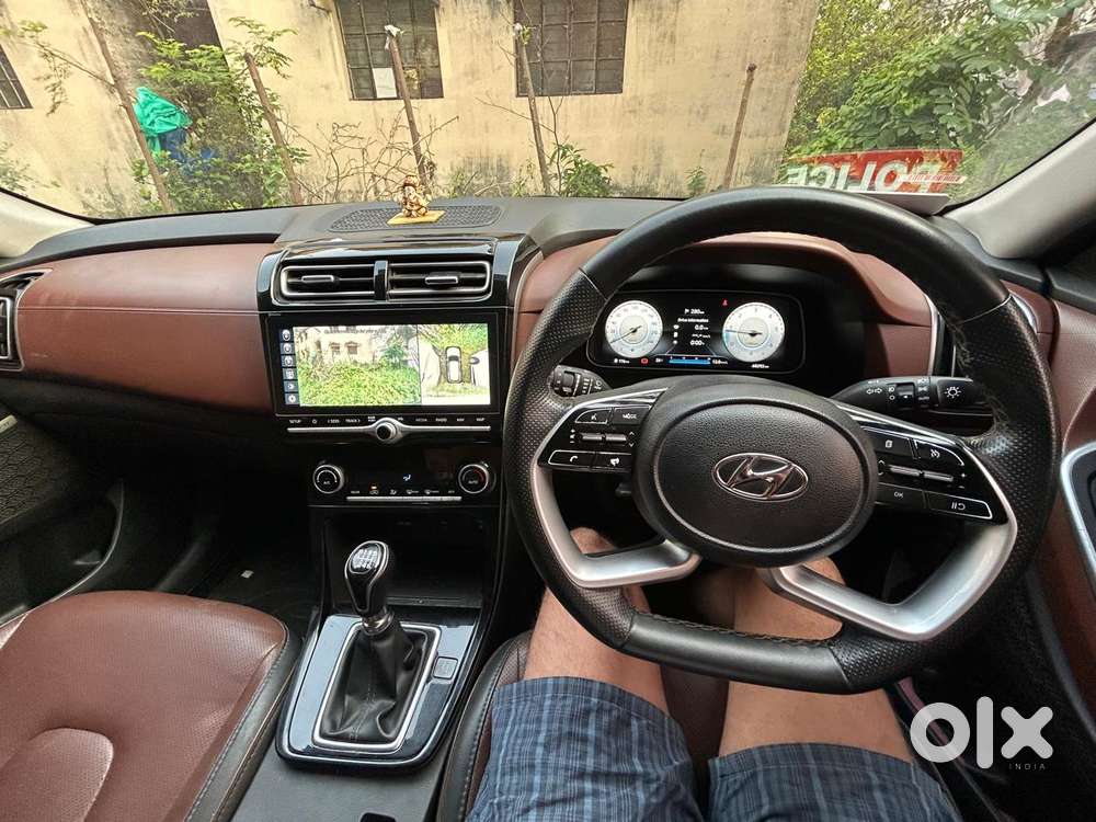 Hyundai Alcazar Signature (o) 7 Seater 1.5 Diesel At Adventure Dual ..
