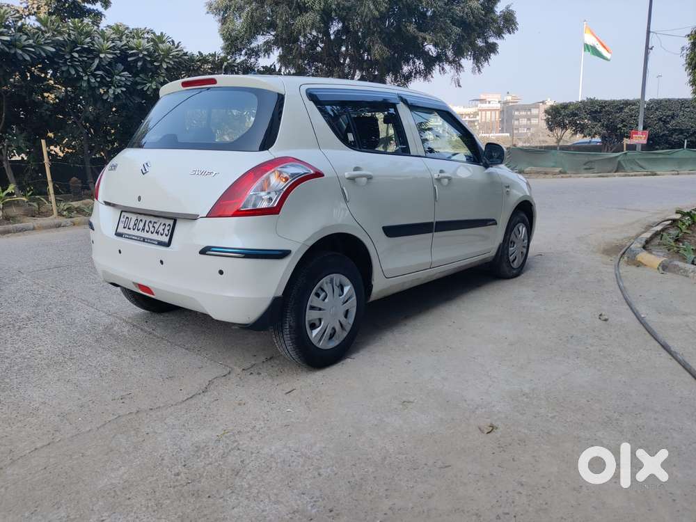 Maruti Suzuki Swift Lxi Optional-o, 2017, Petrol