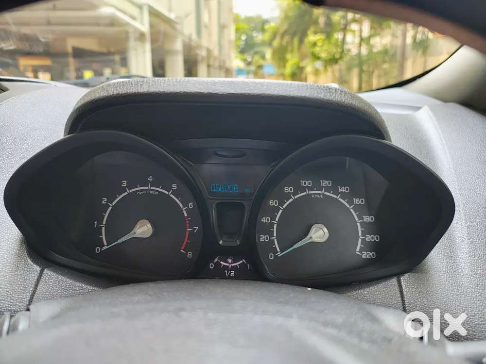 Ford Ecosport 2015 Petrol Well Maintained And Less Used