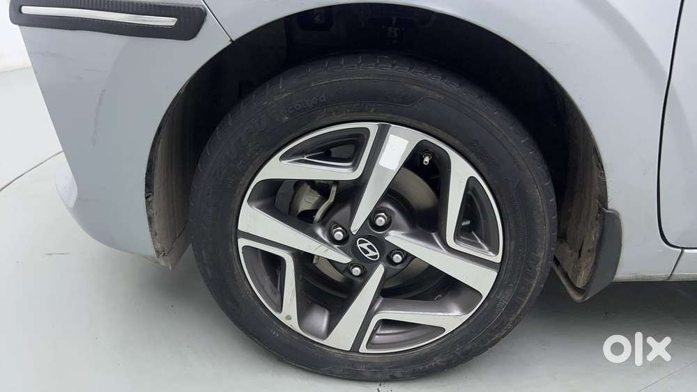 Hyundai Aura 1.2 Sx Cng, 2023, Cng & Hybrids