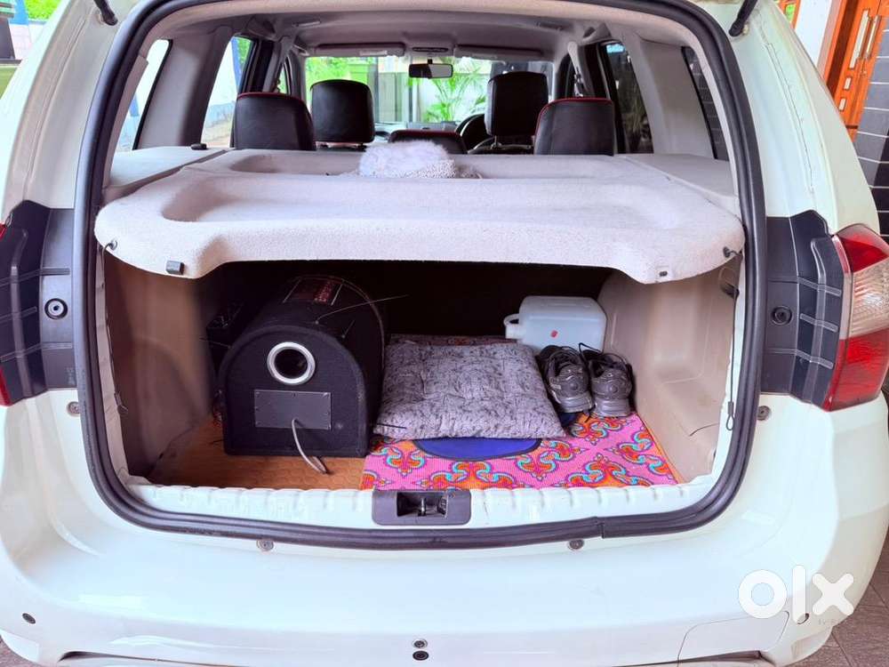 Nissan Petrol Car 2014