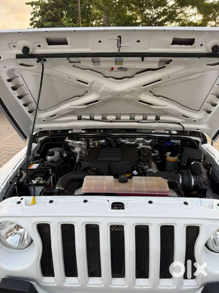 Mahindra Thar Lx 4-str Convertible Mt, 2023, Diesel