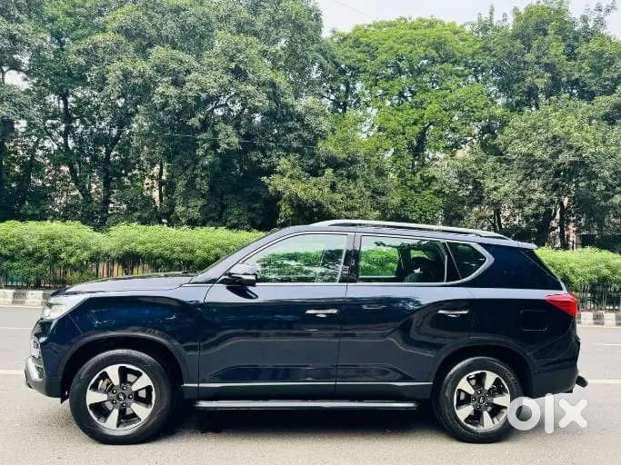 Mahindra Alturas G4, 2022, Diesel