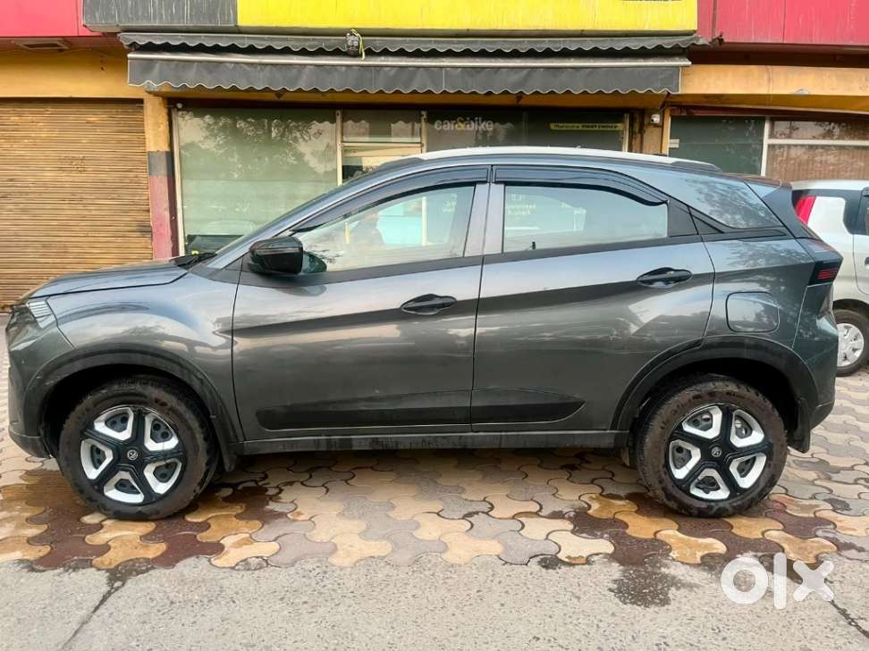 Tata Nexon Smart Plus1.2 Revotron Petrol 5 Mt, 2024, Diesel