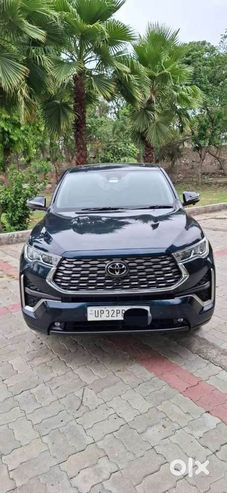 Toyota Innova Hycross 2.0 Zx Hybrid 7 Str, 2024, Petrol