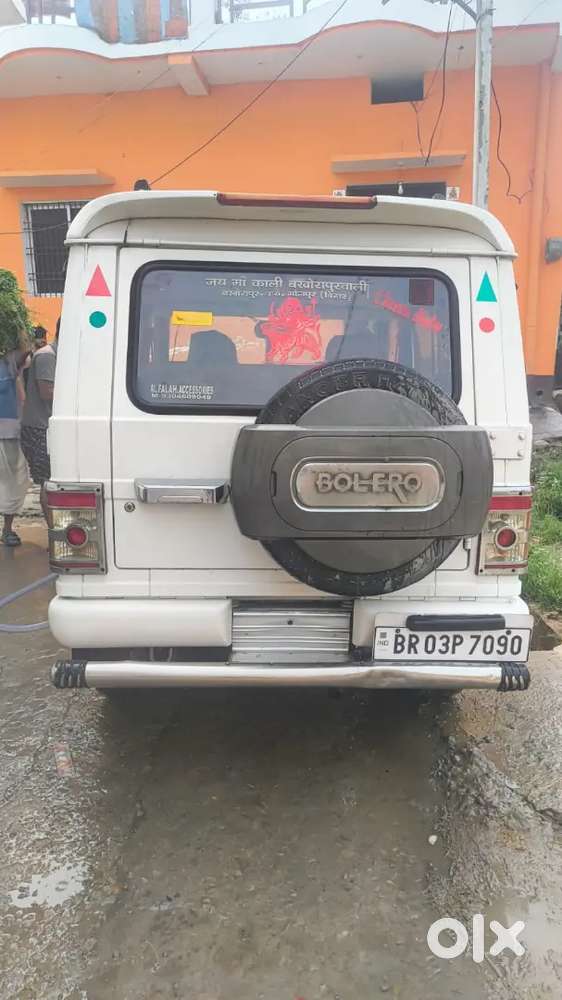 Mahindra Bolero Neo 2013