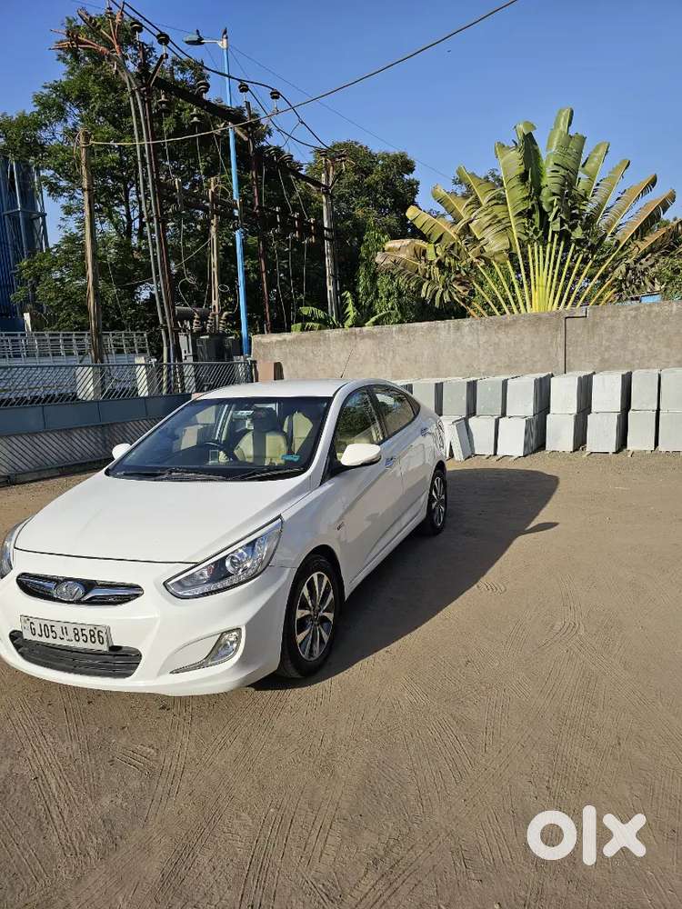Verna Auto Top Genuine Dr. Car