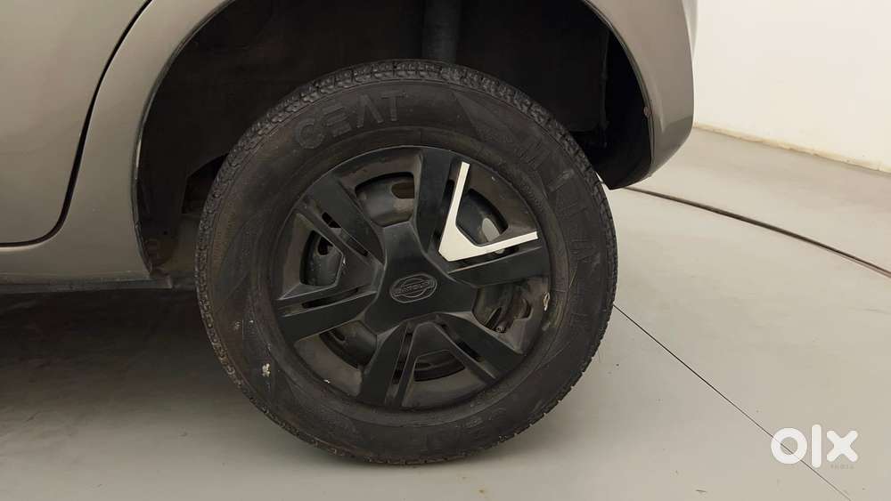 Datsun Redigo T Option, 2017, Petrol