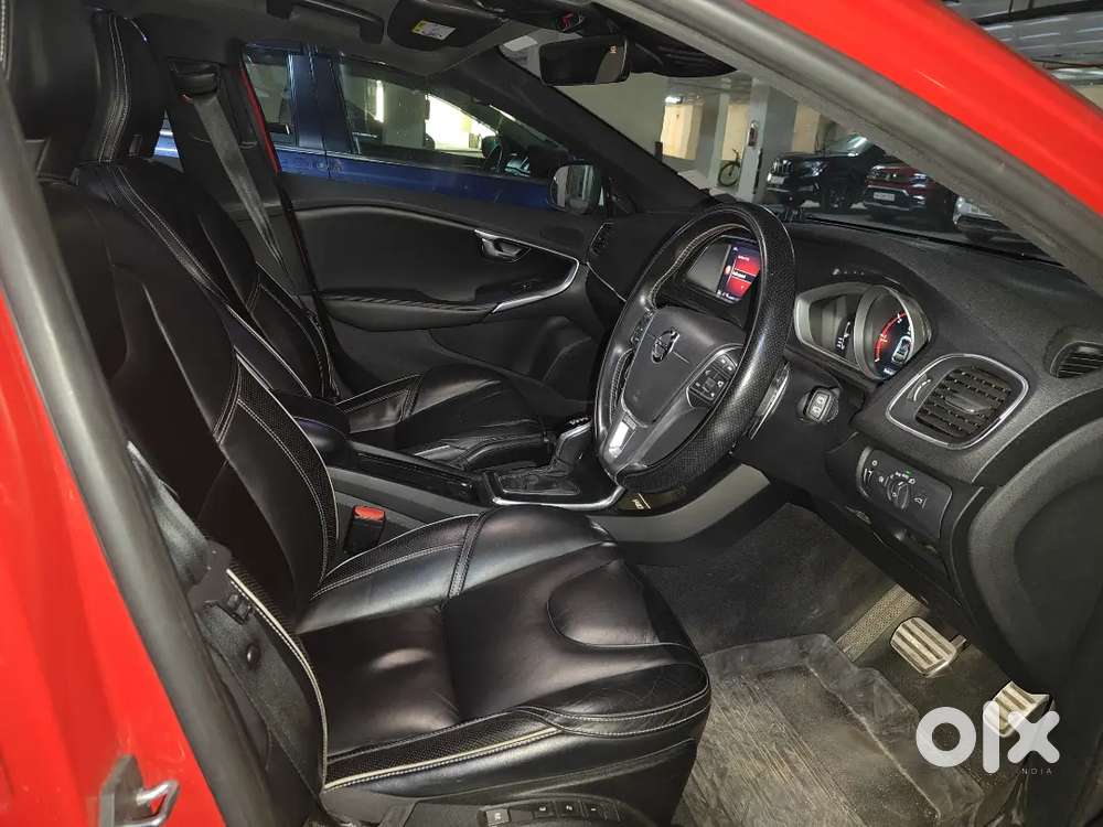 Volvo V40 2018 Diesel 50100 Km Driven