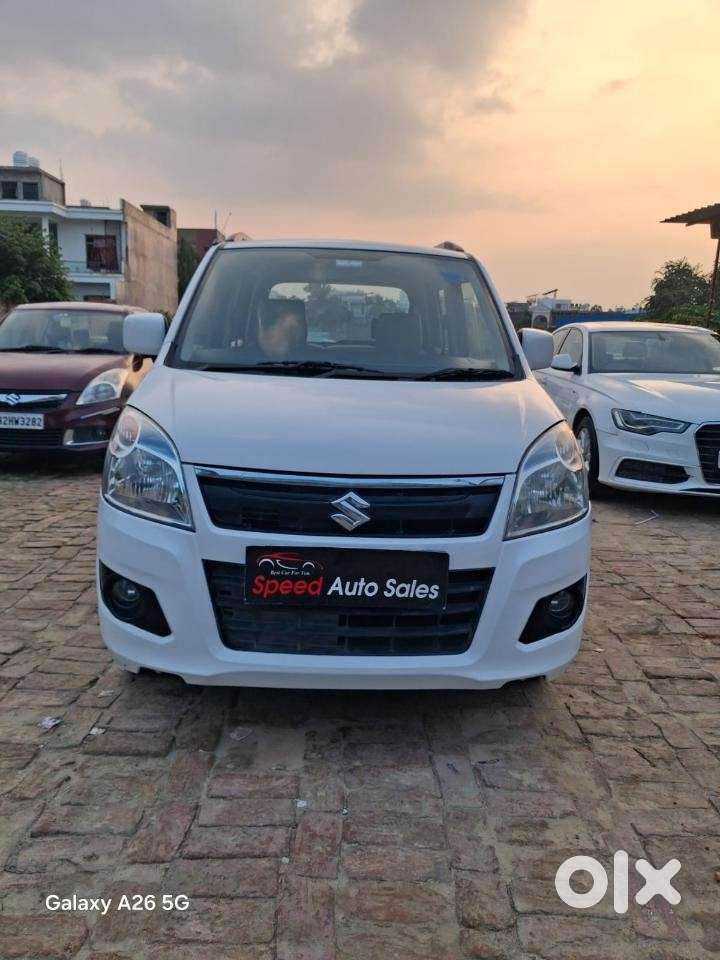 Maruti Suzuki Wagon R Vxi Amt1.2, 2014, Petrol