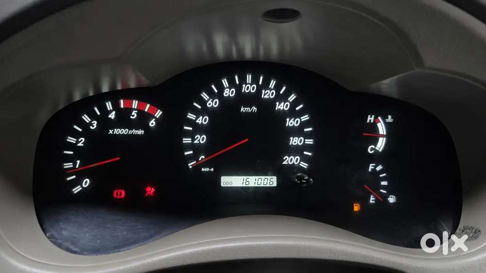 Toyota Innova 2.5 V7 2012