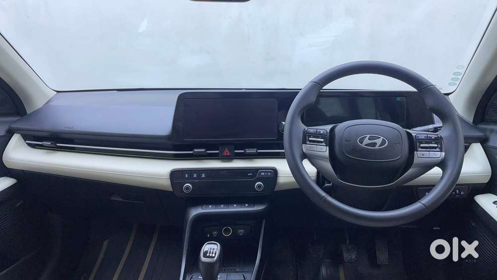 Hyundai Verna 1.5 Sx Ivt, 2023, Petrol