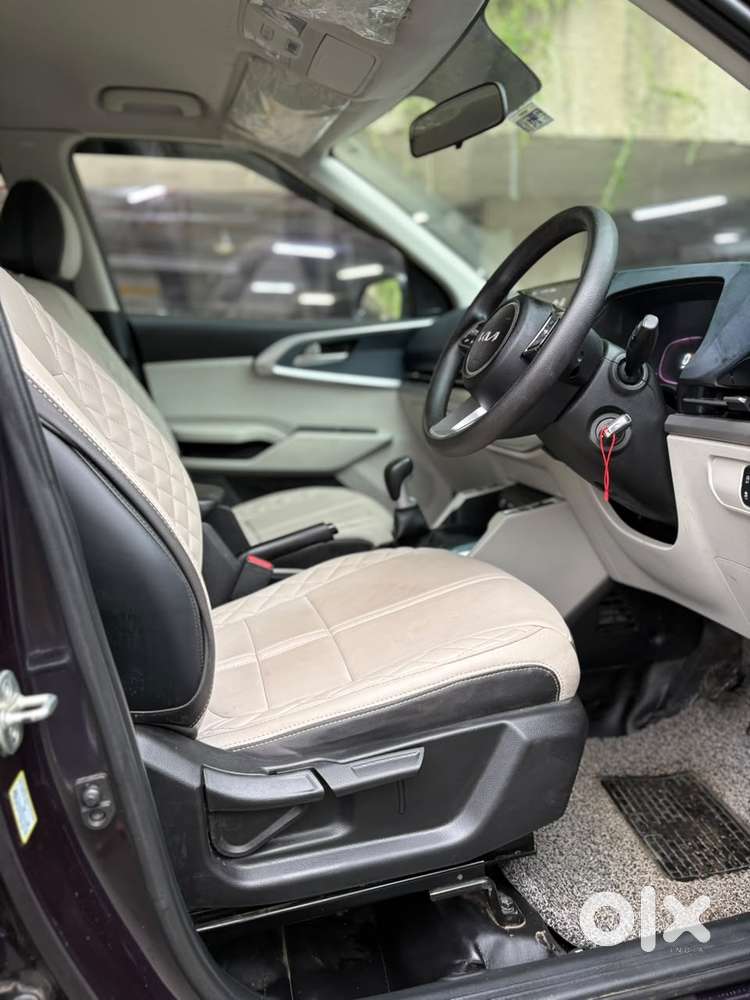 Kia Carens G 1.5 6mt Premium (o) 7-seater, 2024, Petrol
