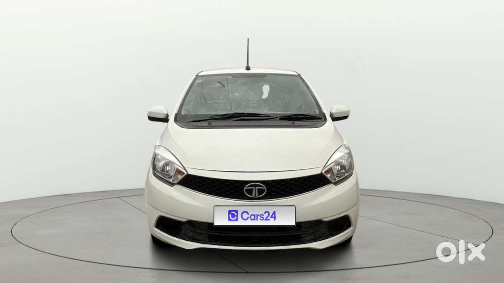 Tata Tiago 1.2 Revotron Xt, 2016, Petrol
