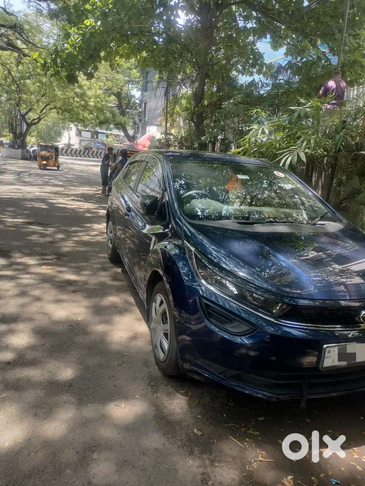 Tata Altroz 2024 Petrol Well Maintained