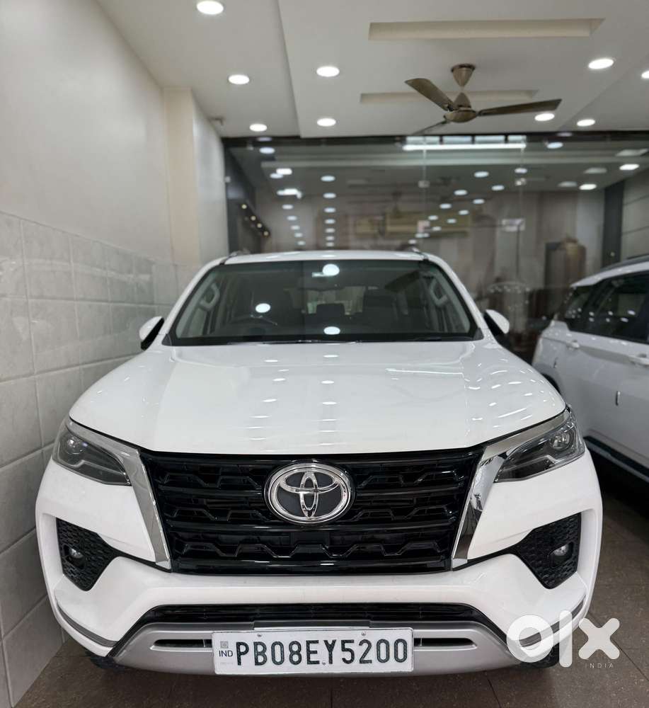 Toyota Fortuner 4x2 At 2.8 Diesel, 2022, Diesel
