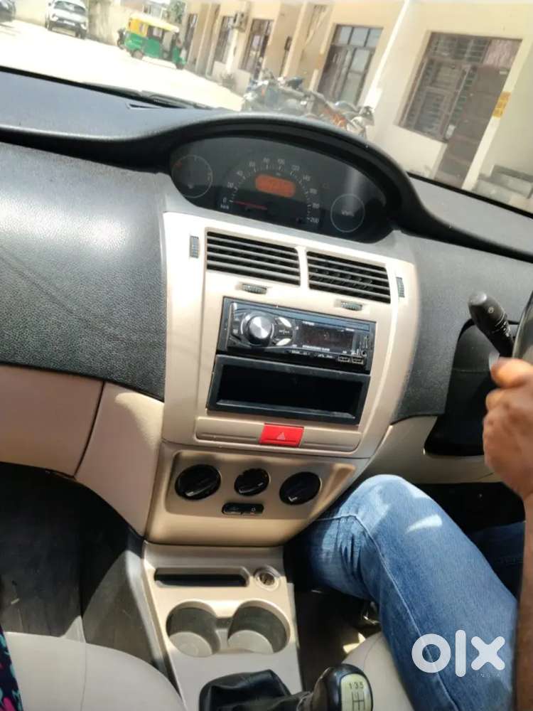 Tata Indica Vista Quadrajet 2011