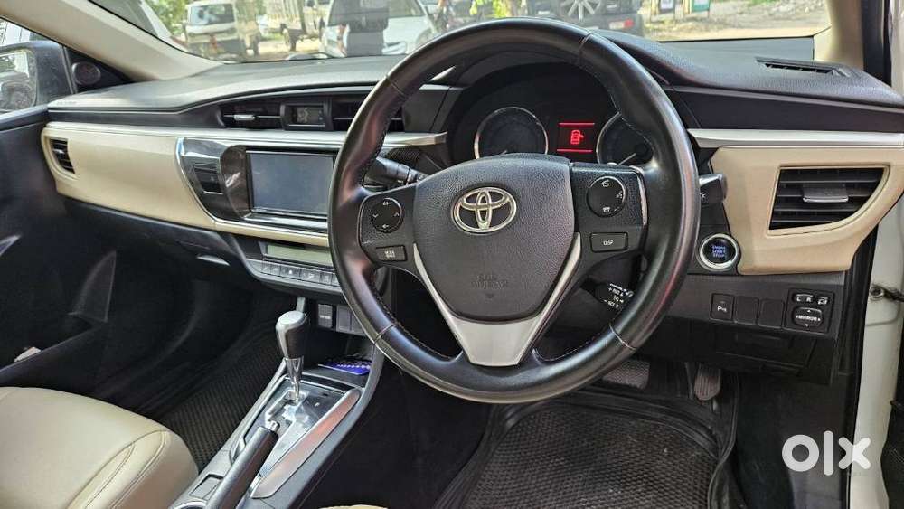 Toyota Corolla Altis Vl At, 2015, Petrol