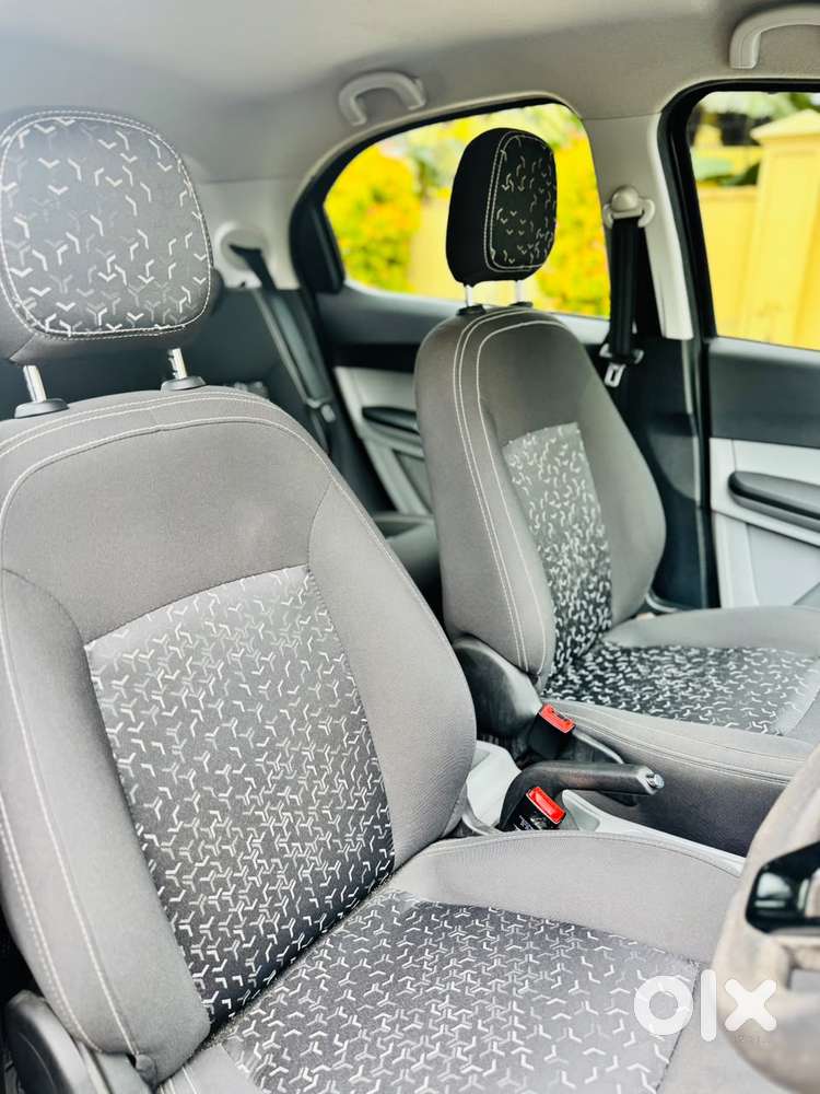 Tata Tiago 1.2 Revotron Xt (o), 2023, Petrol
