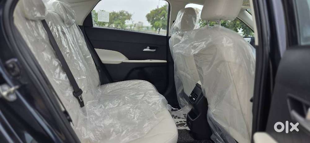 Hyundai Verna 1.5 S Petrol Mt, 2023, Petrol