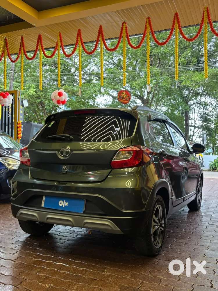 Tata Tiago 1.2 Revotron Xt (o), 2023, Petrol