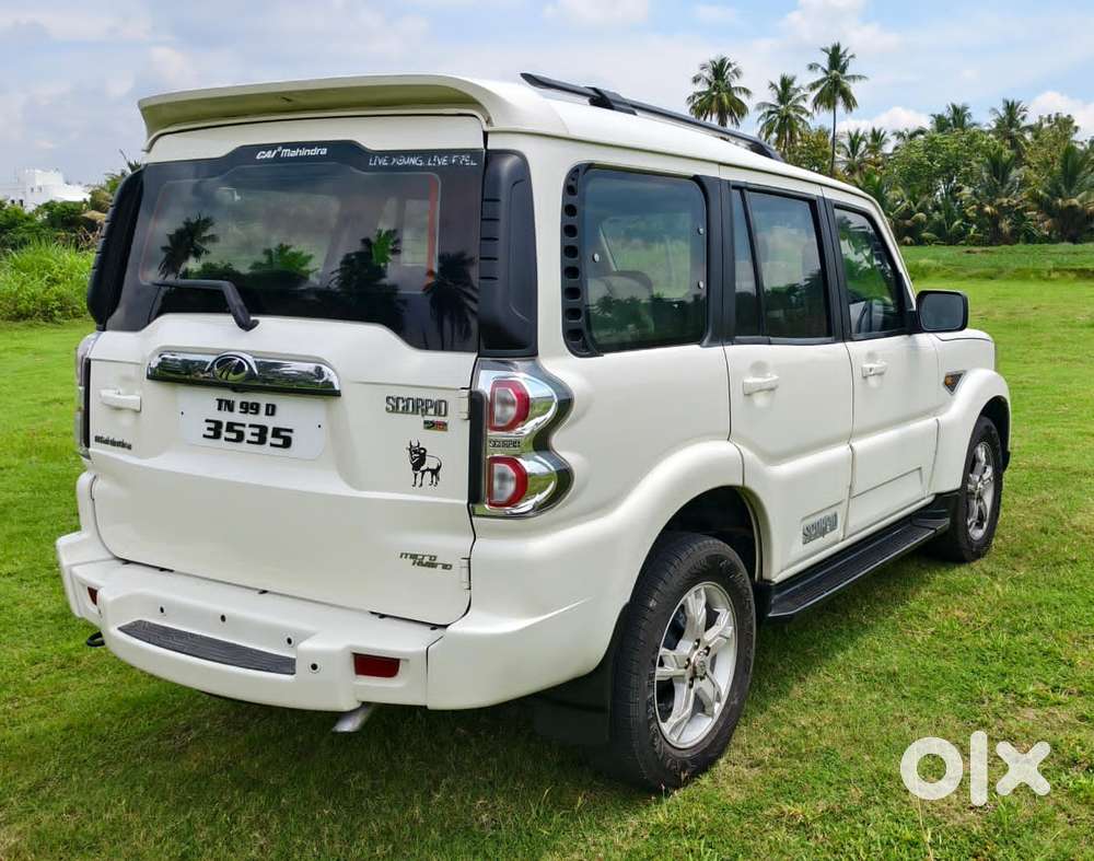 Mahindra Scorpio S10 8 Seater, 2015, Diesel