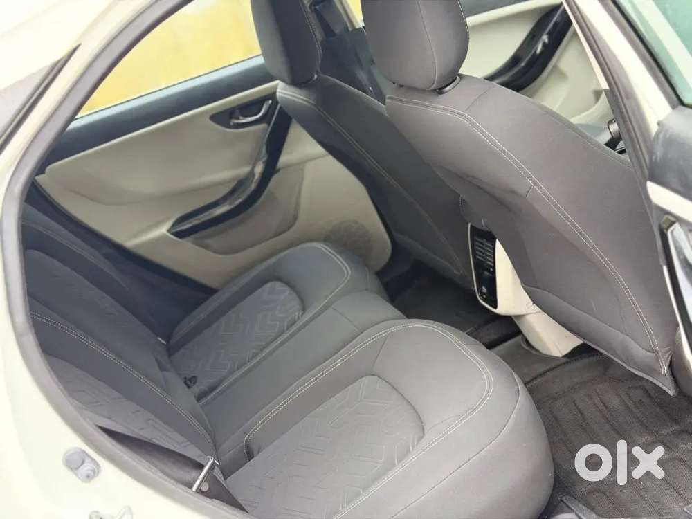 Nexon Petrol Xz Plus Single Owner