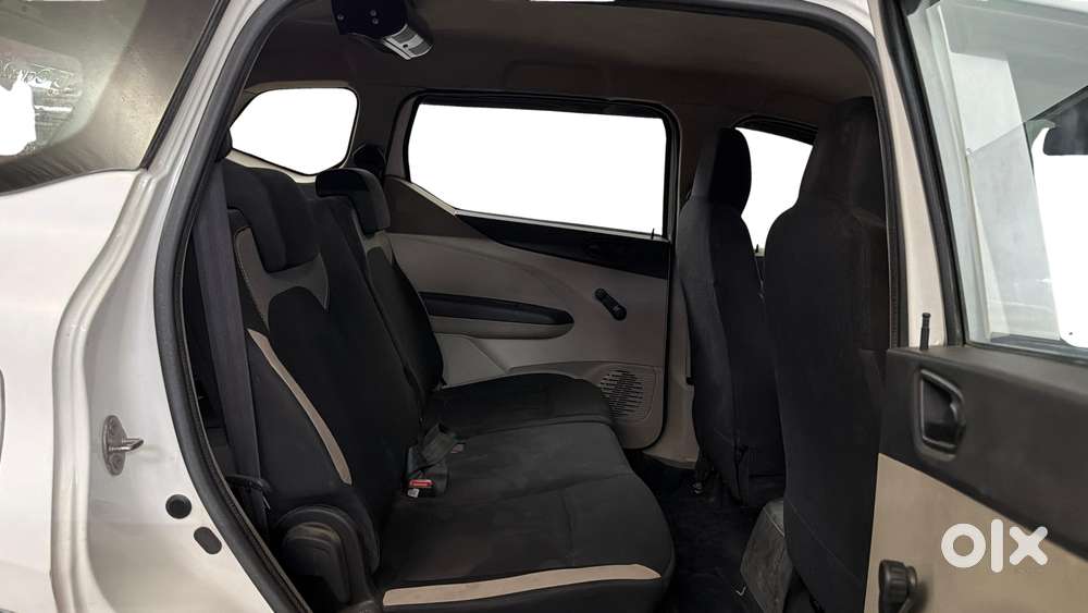 Renault Triber 1.0 Rxe, 2022, Petrol