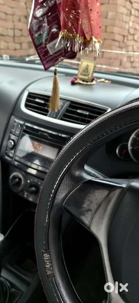 Swift Maruti Amt 2015 Km Driven