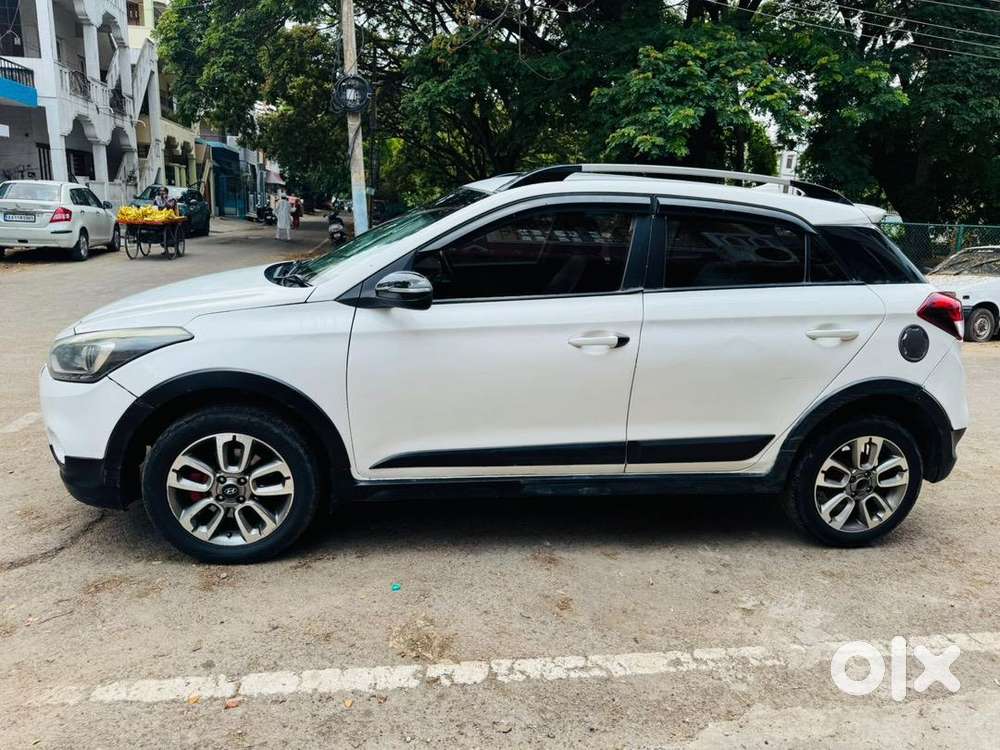 Hyundai I20 Active 2015 Diesel 65000 Km Driven