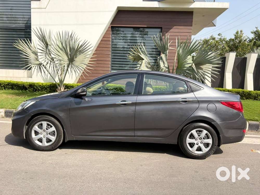 Hyundai Verna 1.6 Ex Petrol Showroom Condition  2013