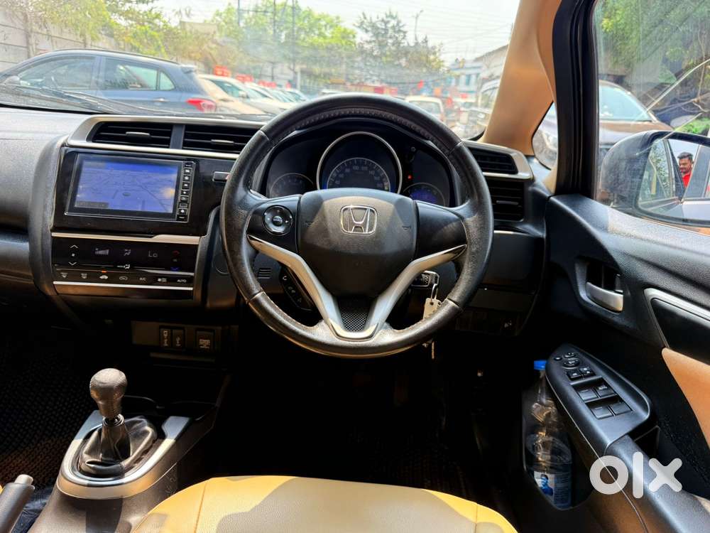 Honda Jazz [2020-2023] 1.2 Vx I-vtec Mt, 2019, Petrol