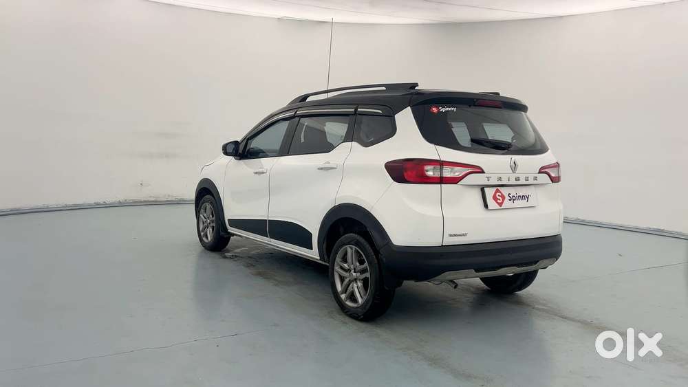 Renault Triber 1.0 Rxz Dual Tone, 2022, Petrol