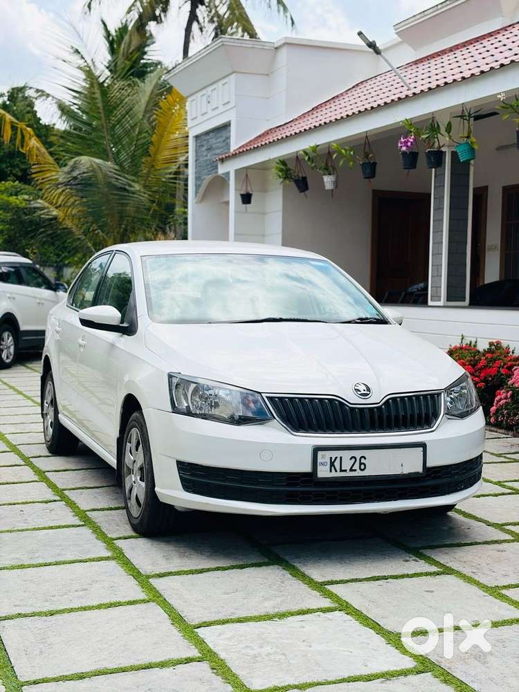 Skoda Rapid 1.0 Tsi Active, 2020, Petrol