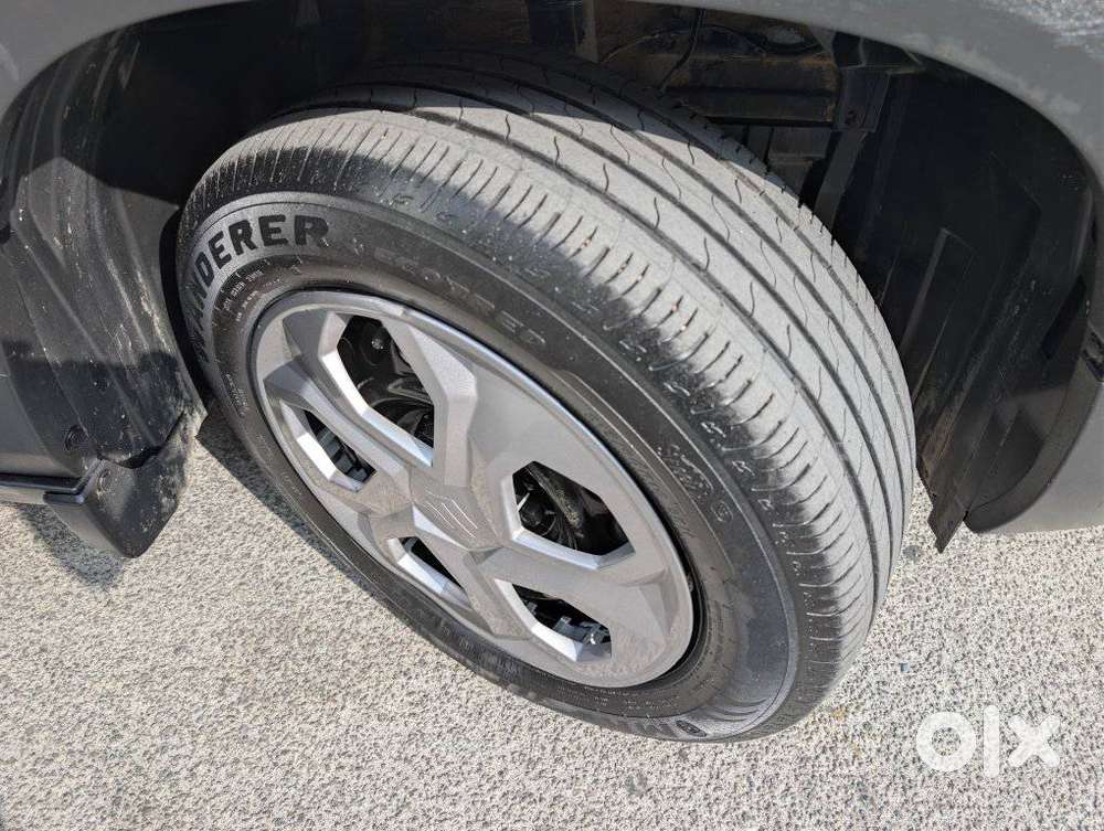 Maruti Suzuki Brezza 1.5 Vxi Smart Hybrid, 2023, Petrol