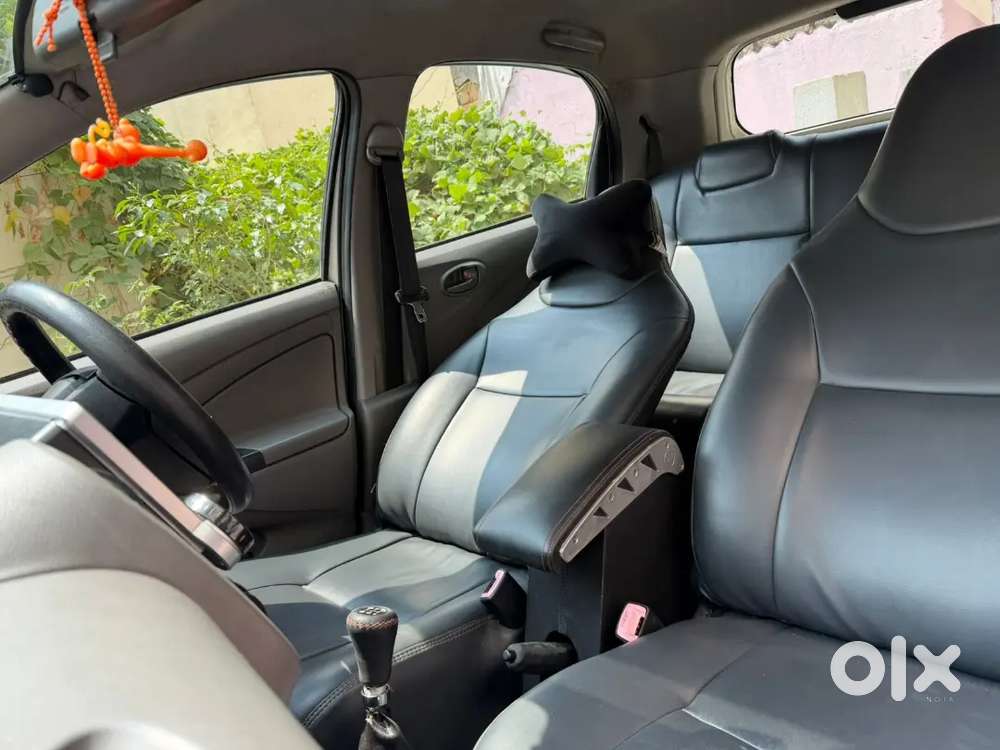 Toyota Etios Liva 2011