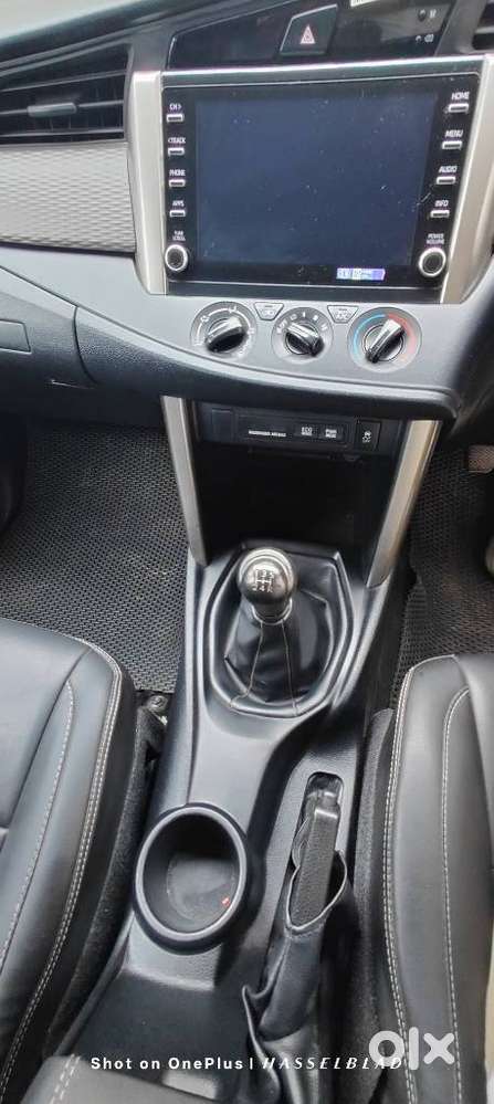 Toyota Innova Crysta 2.4 G Mt 8s, 2024, Diesel