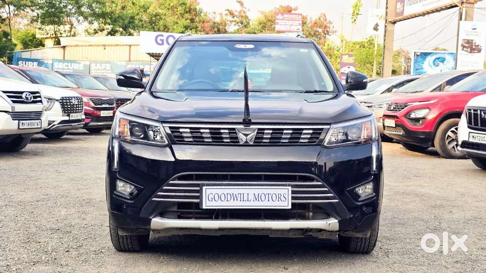 Mahindra Xuv300 W8 (o) 1.5 Diesel Amt Dual Tone, 2024, Diesel