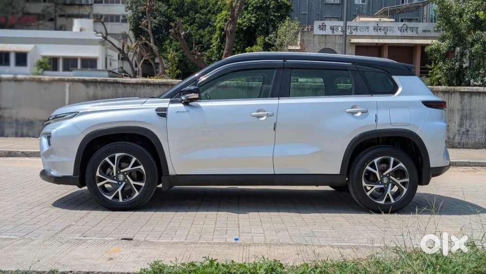 Toyota Urban Cruiser Hyryder 1.5 V Hybrid, 2023, Petrol