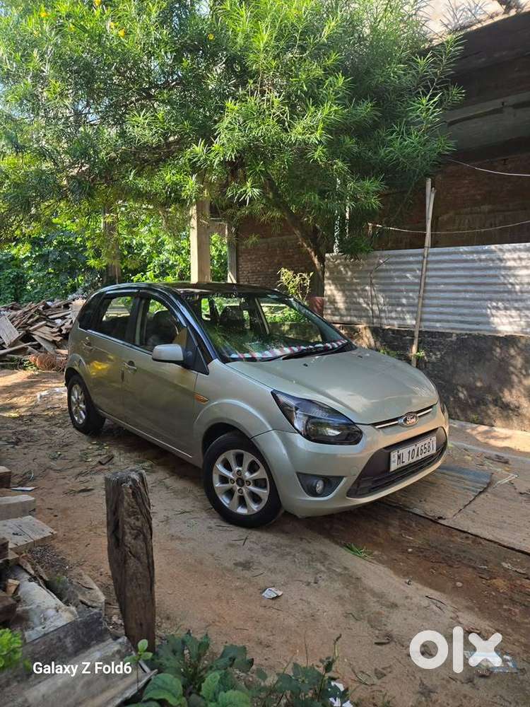 Ford Figo Titanium 2013 Year